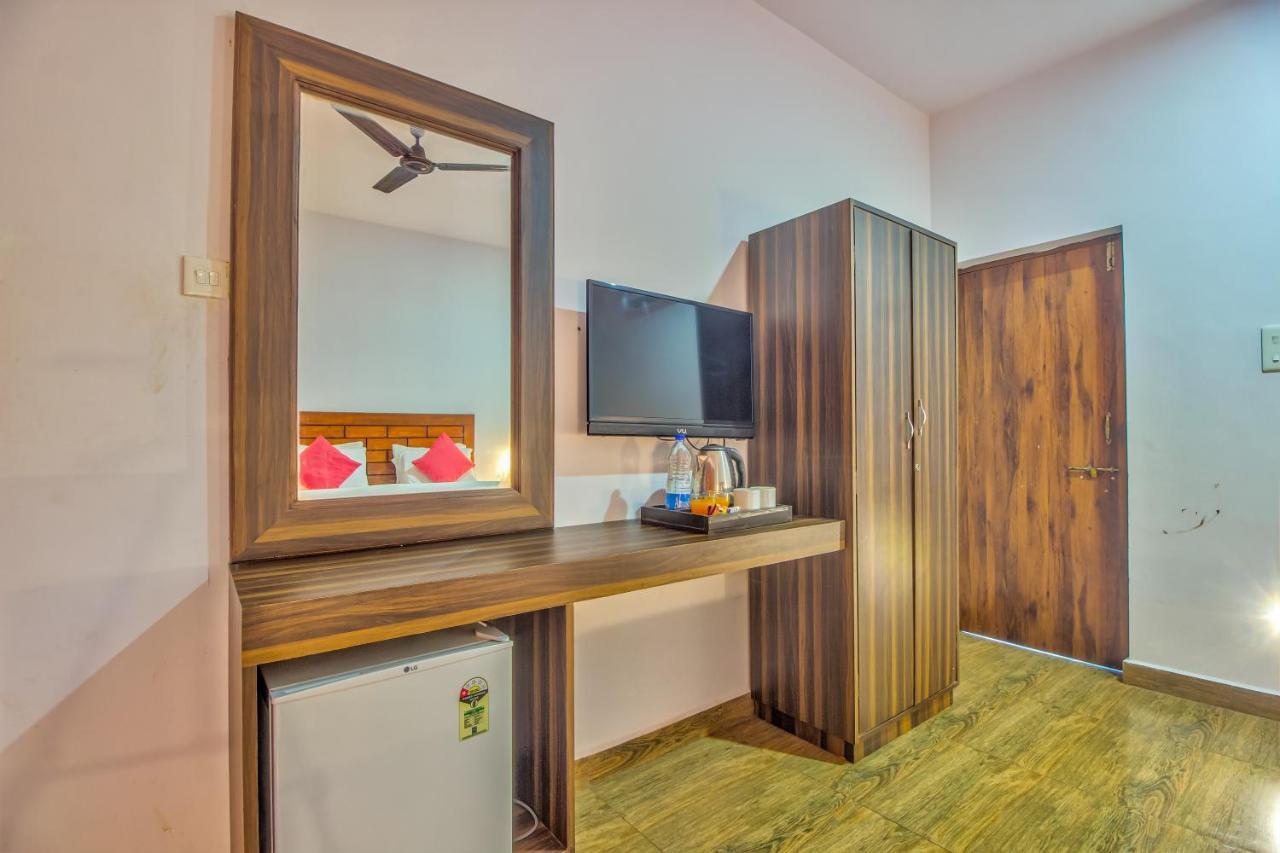 Beach Doorz Hotel บากา ภายนอก รูปภาพ