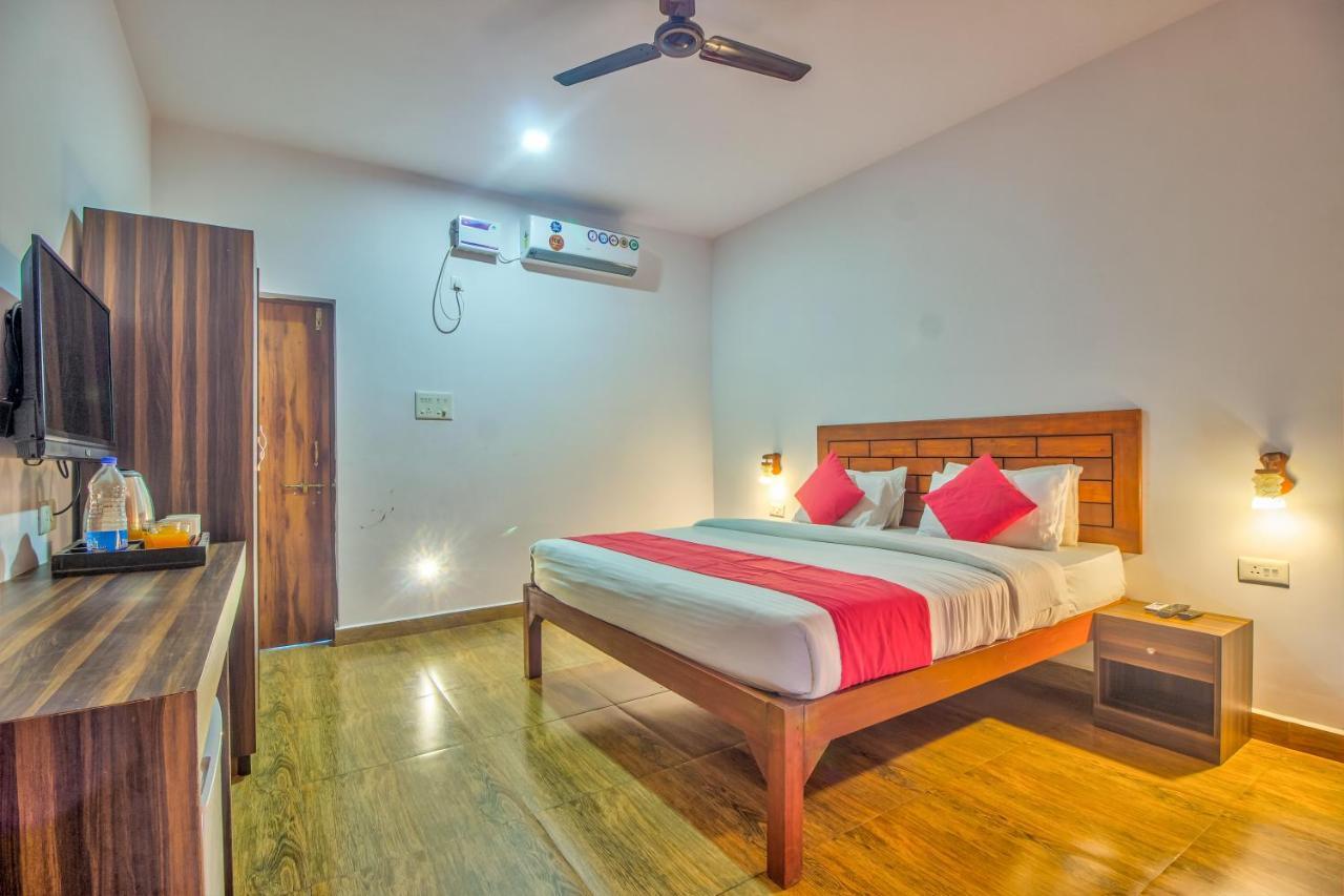 Beach Doorz Hotel บากา ภายนอก รูปภาพ