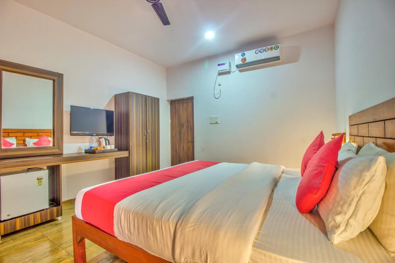 Beach Doorz Hotel บากา ภายนอก รูปภาพ