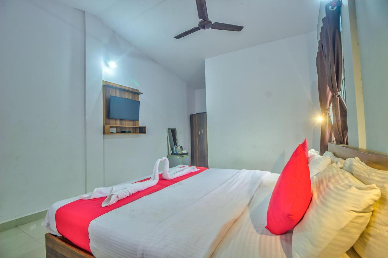 Beach Doorz Hotel บากา ภายนอก รูปภาพ